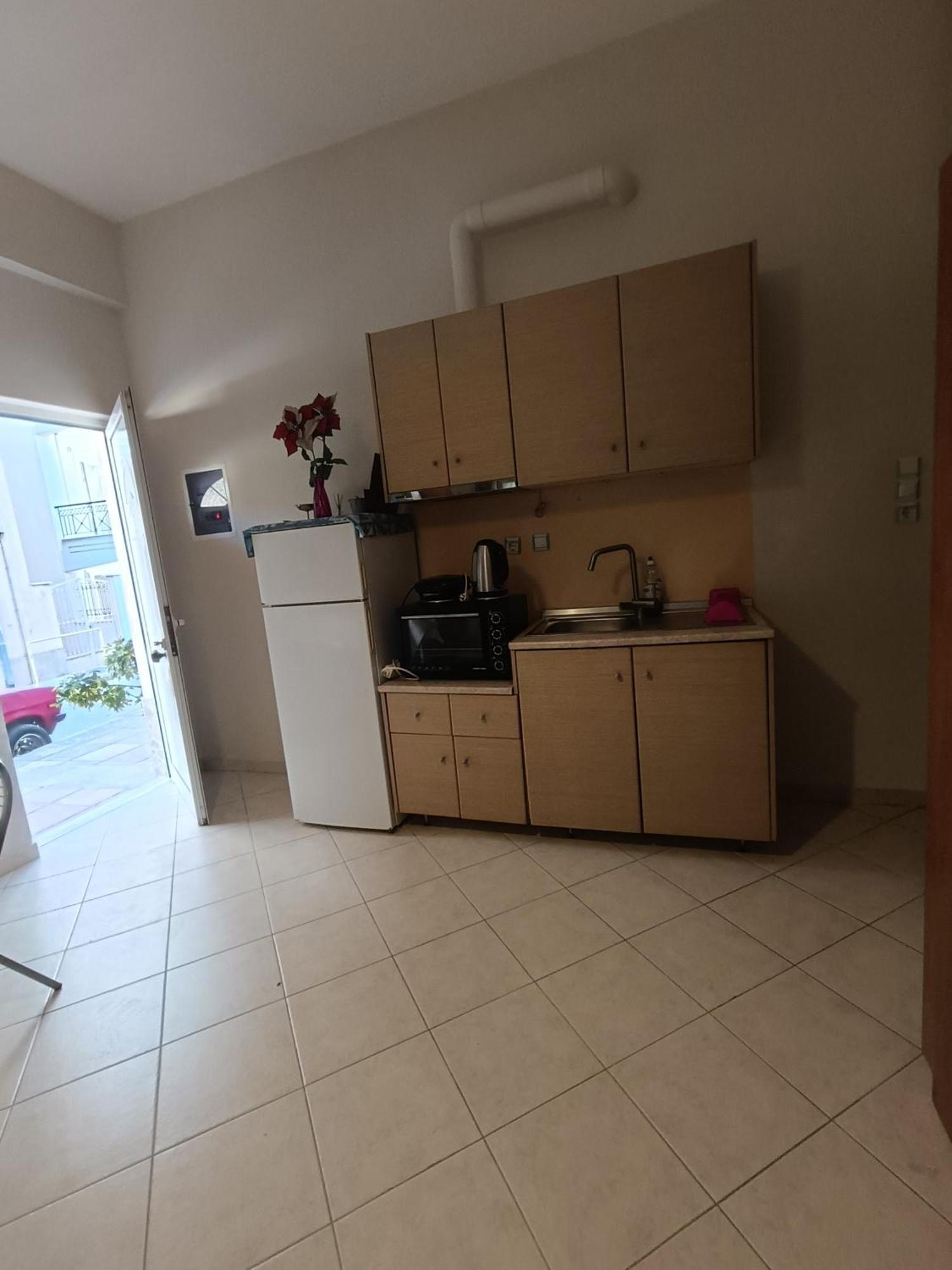 Cozy Apartment In The Center Of Aighion Achaia - Ground Floor - Ισόγειο Στουντιο Айгио Екстериор снимка