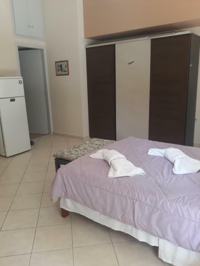 Cozy Apartment In The Center Of Aighion Achaia - Ground Floor - Ισόγειο Στουντιο Айгио Екстериор снимка